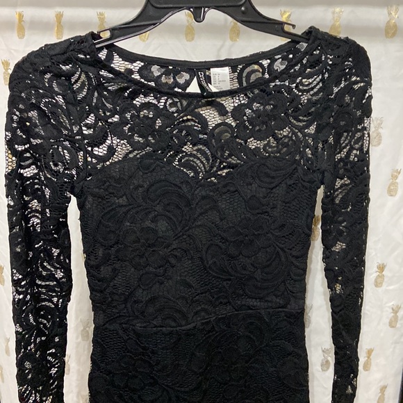 Divided by h & m lace black dress with necklace - Picture 5 of 10